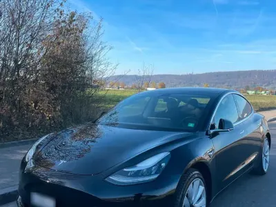 Gebraucht Tesla Model 3 350 kW (476 PS) 2019 Schwarz Limousine