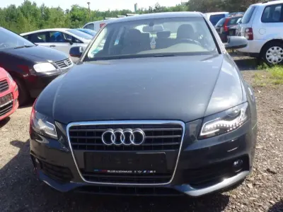 Gebraucht Audi A4 Ambiente 120 PS (88 kW) 2011 Grau Limousine
