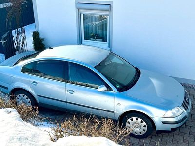 Silber Gebraucht 2001 VW Passat Limousine | 1.899 € (Fairer Preis)