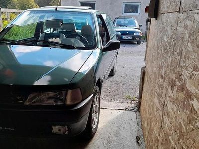 Grün Gebraucht 1993 Peugeot 106 Kleinwagen | 2.300 €