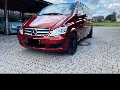 Gebraucht Mercedes Viano 224 PS (164 kW) 2011 Rot Van / Kleinbus