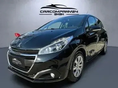 Gebraucht Peugeot 208 82 PS (60 kW) 2017 Schwarz Kleinwagen