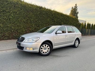 Gebraucht Skoda Octavia Ambition 105 PS (77 kW) 2012 Silber Kombi