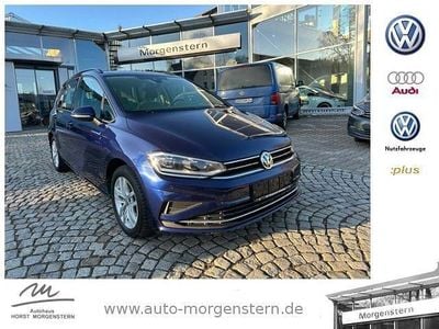 Blau Gebraucht 2019 VW Golf Sportsvan Comfortline Van / Kleinbus | 16.989 € (Fairer Preis)