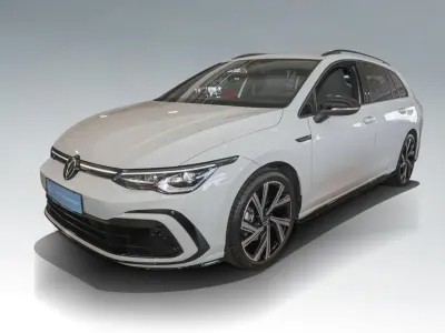 Gebraucht VW Golf VIII R-line 131 PS (96 kW) 2024 Weiß Kombi