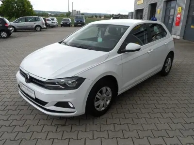 Gebraucht VW Polo Trendline 80 PS (58 kW) 2021 Weiß Kleinwagen