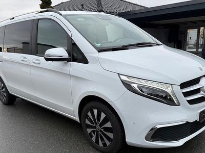 Gebraucht Mercedes V300 Avantgarde Edition 237 PS (174 kW) 2022 Weiß Van / Kleinbus