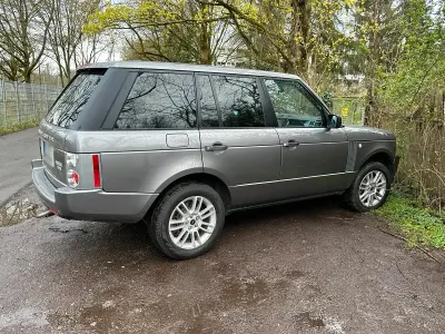 Gebraucht Land Rover Range Rover Vogue 272 PS (200 kW) 2009 Grau SUV