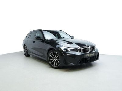 Saphirschwarz Gebraucht 2024 BMW 320 M Sport Kombi | 39.990 € (Fairer Preis)