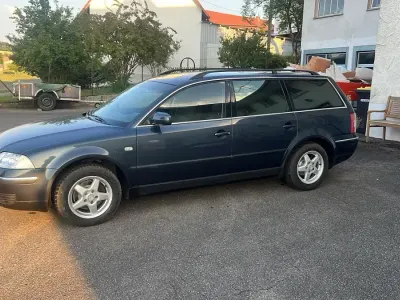 Gebraucht VW Passat 150 PS (110 kW) 2001 Grau Kombi