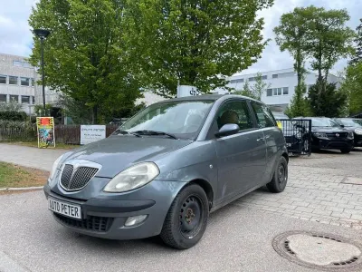Gebraucht Lancia Ypsilon 95 PS (69 kW) 2004 Grau Kleinwagen