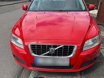 Gebraucht Volvo V70 186 PS (136 kW) 2008 Rot Kombi