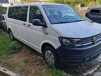 Gebraucht VW Transporter 102 PS (75 kW) 2018 Weiß Van