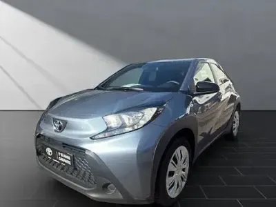 Brugt Toyota Aygo X Business Edition 72 HK (52 kW) 2024 Grå SUV