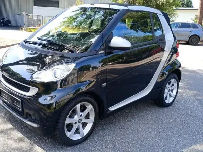 Gebraucht Smart ForTwo Cabrio 84 PS (61 kW) 2009 Schwarz Cabrio