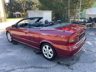 Usata Opel Astra 147 CV (108 kW) 2002 Rosso Cabrio