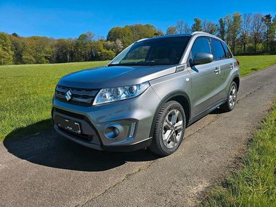 Usata Suzuki Vitara 120 CV (88 kW) 2017 Grigio SUV