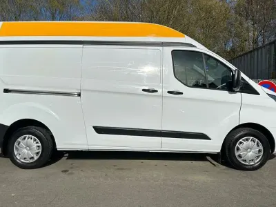 Usado Ford Transit Custom Trend 131 HP (96 kW) 2018 Branco Monovolume
