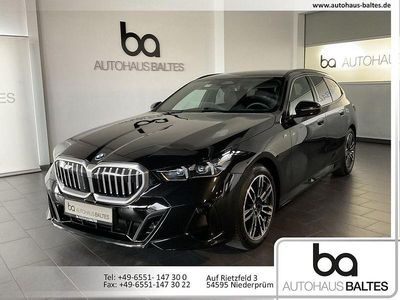 Gebraucht BMW 520 M Sport 197 PS (144 kW) 2025 Saphirschwarz met. Kombi
