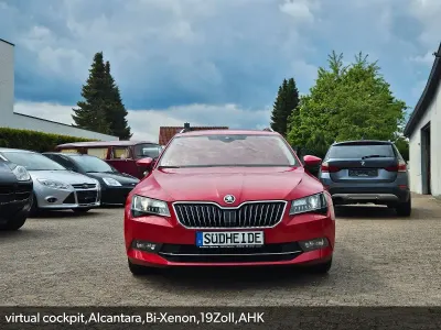 Gebraucht Skoda Superb Style 190 PS (139 kW) 2019 Rot Kombi