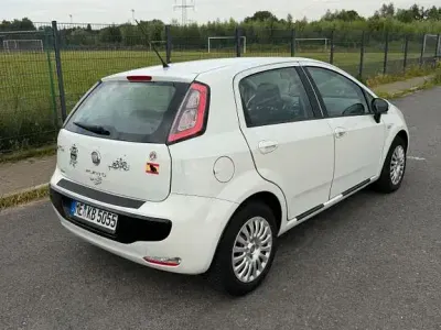 Gebraucht Fiat Punto 68 PS (50 kW) 2011 Weiß Kleinwagen