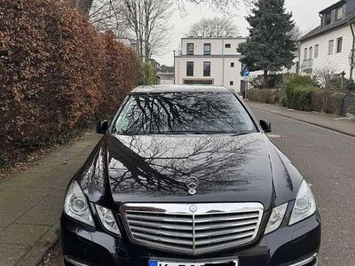 Gebraucht 2011 Mercedes E200 Elegance Limousine | 9.900 € (Guter Preis)
