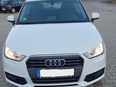 Gebraucht Audi A1 90 PS (66 kW) 2015 Weiß Kleinwagen