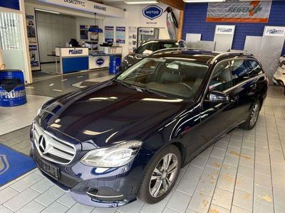 gebraucht Mercedes E220 BlueTec T-Modell Avantgarde PANO/AHK/LED