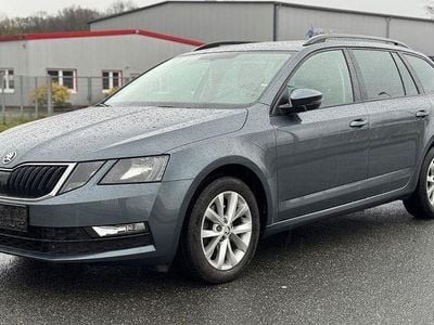 Gebraucht Skoda Octavia Tour 116 PS (85 kW) 2020 Grau Kombi
