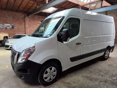 Gebraucht Renault Master 136 PS (100 kW) 2022 Weiß Van / Kleinbus