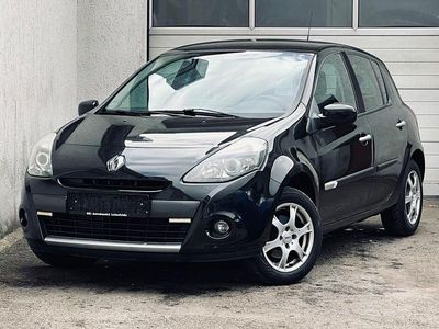 Gebraucht Renault Clio II 101 PS (74 kW) 2010 Schwarz Kleinwagen