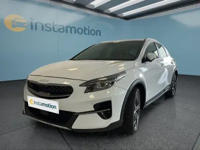 Gebraucht Kia XCeed Spirit 141 PS (103 kW) 2022 Weiß SUV