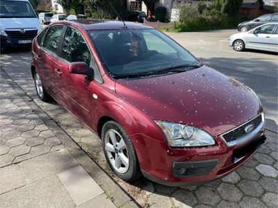 gebraucht Ford Focus 1,6 Ghia Ghia