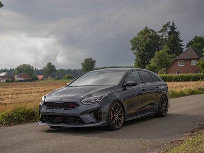 Kia ProCeed GT