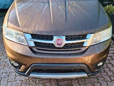 Gebraucht Fiat Freemont 170 PS (125 kW) 2013 Braun SUV