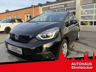 Käytetty Honda Jazz Comfort 109 HP (80 kW) 2020 Musta Viistoperä