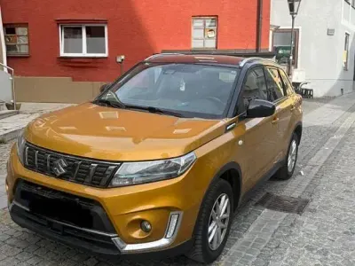 Gebraucht Suzuki Vitara Comfort 129 PS (94 kW) 2021 Gold SUV