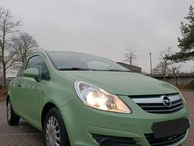 Brugt Opel Corsa 69 HK (50 kW) 2010 Grøn Hatchback
