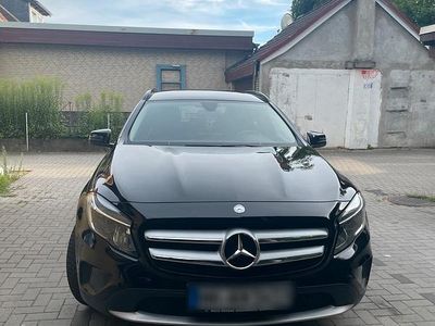 Mercedes GLA220