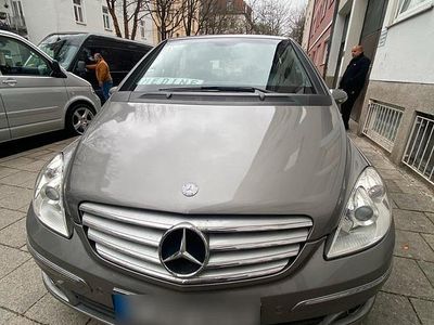 Gebraucht Mercedes B200 197 PS (144 kW) 2005 Grau Van / Kleinbus