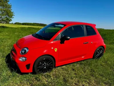 Używany Abarth 595 165 KM (121 kW) 2023 Pomarańczowy Hatchback