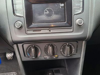 Begagnad VW Polo Trendline 60 HK (44 kW) 2017 Svart Halvkombi