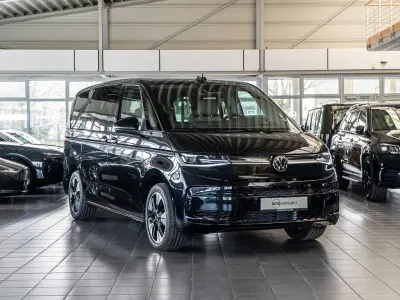 Nuova VW T7 Style 150 CV (110 kW) 2026 Nero Furgone