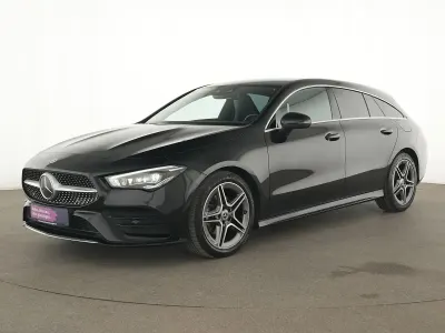 Gebraucht Mercedes CLA200 AMG line 150 PS (110 kW) 2023 Kosmosschwarz Limousine