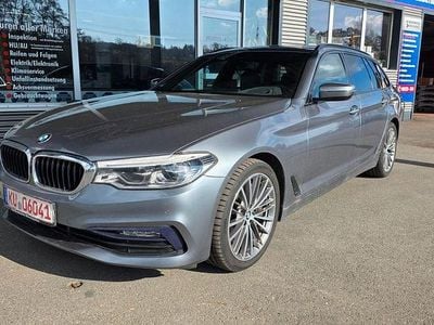 Gebraucht BMW 540 Sport Line 320 PS (235 kW) 2018 Blau Kombi