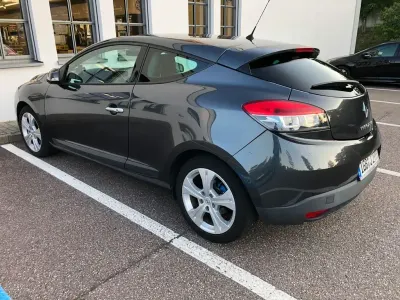 Używany Renault Mégane Dynamique 131 KM (96 kW) 2009 Czarny Coupe