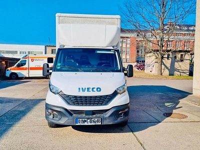 Gebraucht Iveco Daily 156 PS (114 kW) 2020 Weiß Limousine