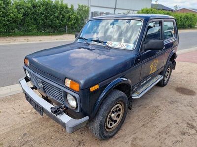 Gebraucht Lada niva 83 PS (61 kW) 2013 Blau SUV