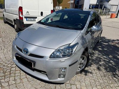 Second-hand Toyota Prius Executive 99 CP (72 kW) 2009 Argintiu Hatchback