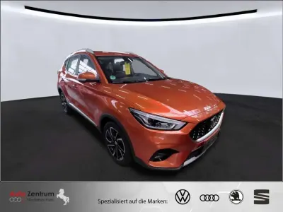 Używany MG ZS Luxury 106 KM (77 kW) 2023 Pomarańczowy SUV